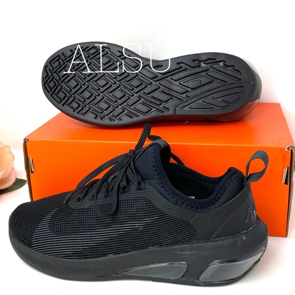 🌿Sale🌿 Nike Air Max Fly Black Dark Grey Women's AUTHENTIC Size 7 8 AT2505 004 - Picture 4 of 8